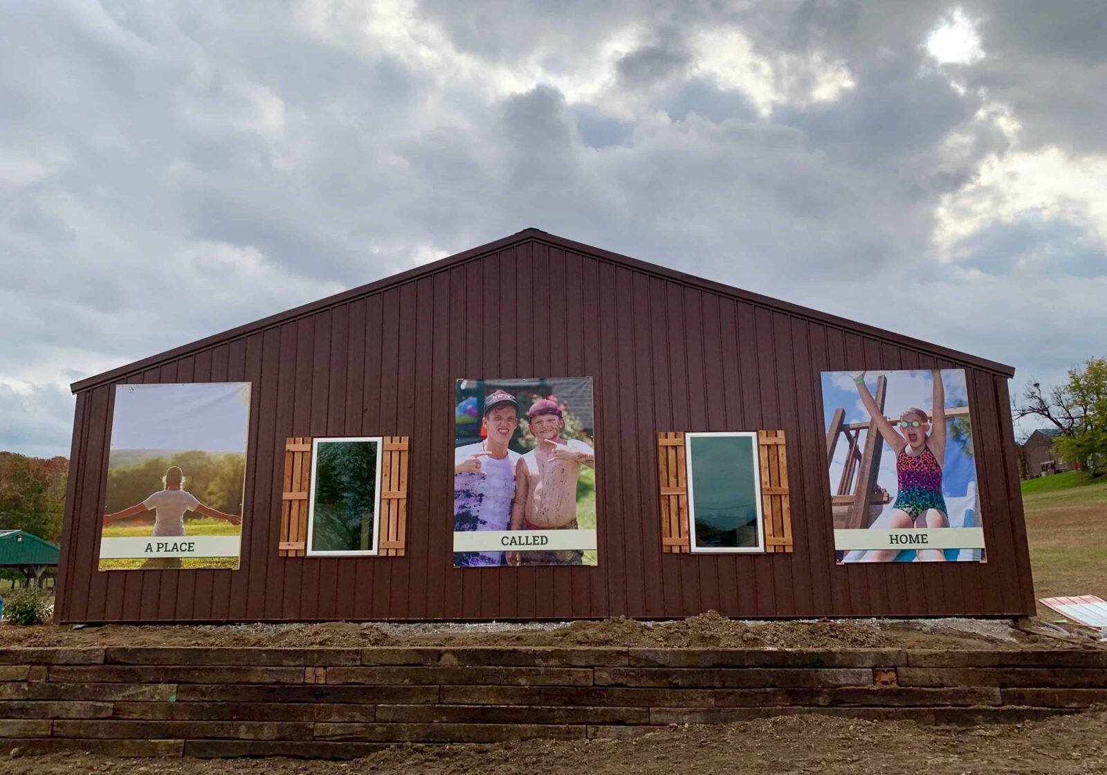 large group retreats at shepherds fold ranch meeting room